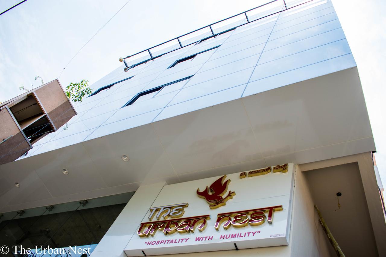 The Urban Nest Hotell Bangalore Exteriör bild